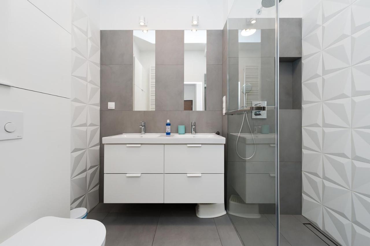 Premium In Novum City Center Near The Train Station By Sun & Snow Cracovia Esterno foto