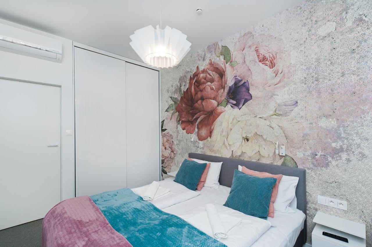 Premium In Novum City Center Near The Train Station By Sun & Snow Cracovia Esterno foto